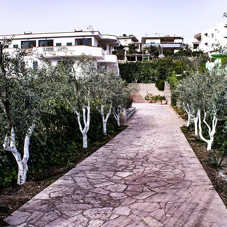 La Quiete - Adults Only 4*